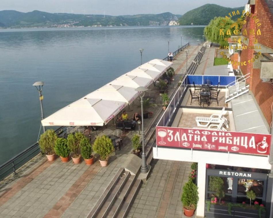 Apartmán Zlatna Ribica Golubac Exteriér fotografie